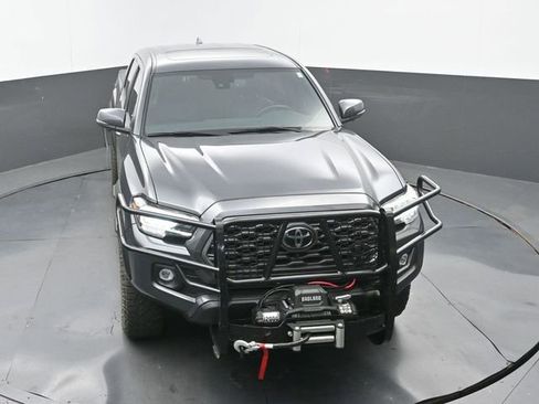 Used 2023 Toyota Tacoma TRD Off-Road w/ TRD Premium Off Road Package AWD/4WD image 30