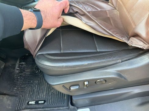 Used 2022 Chevrolet Silverado 1500 High Country image 8