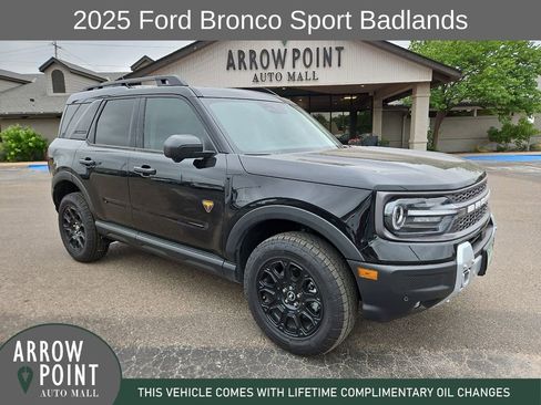 Used 2025 Ford Bronco Sport Badlands AWD/4WD image 1