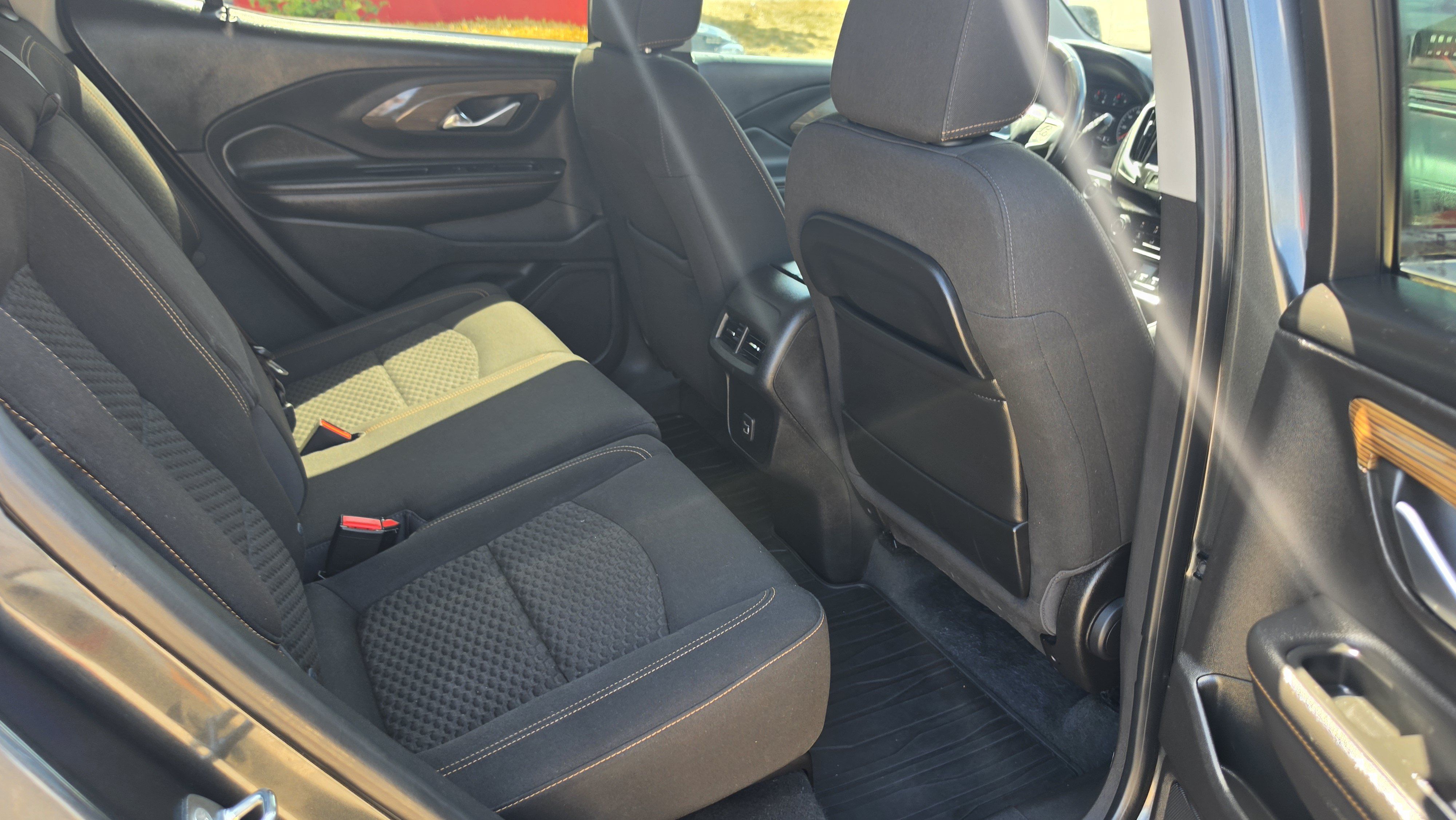 Used 2018 GMC Terrain SLE FWD image 27