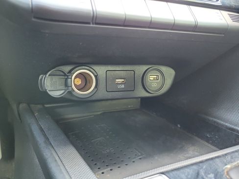 Used 2023 Hyundai Elantra Limited FWD image 28