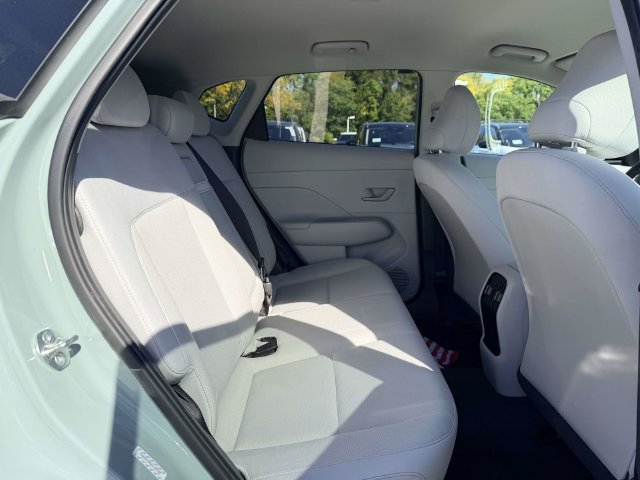 Used 2024 Hyundai Kona SEL AWD/4WD image 11