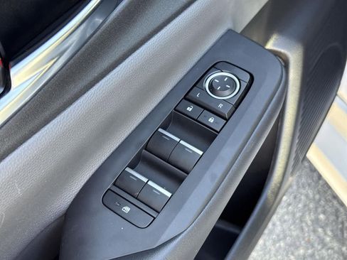 Used 2024 Toyota Prius XLE image 16