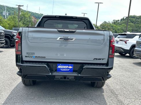 New 2025 Chevrolet Silverado EV RST image 4