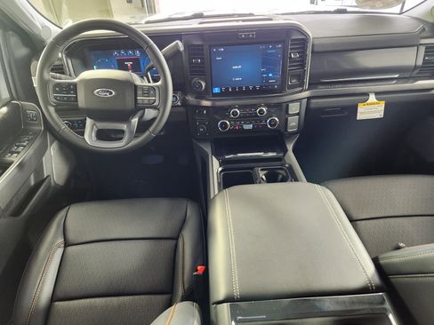 New 2026 Ford F350 Lariat w/ Black Appearance Package image 15