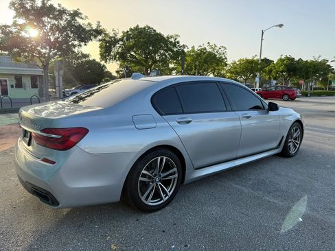 Used 2017 BMW 740i xDrive AWD/4WD image 29
