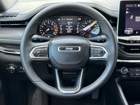 Used 2022 Jeep Compass Altitude image 13