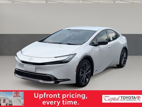 Certified 2025 Toyota Prius XLE AWD/4WD image 4