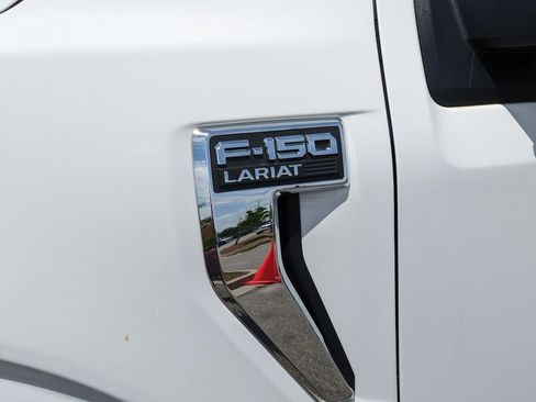 Used 2022 Ford F150 Lariat w/ FX4 Off-Road Package image 3