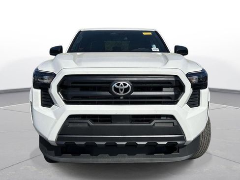 Used 2026 Toyota Tacoma SR image 3
