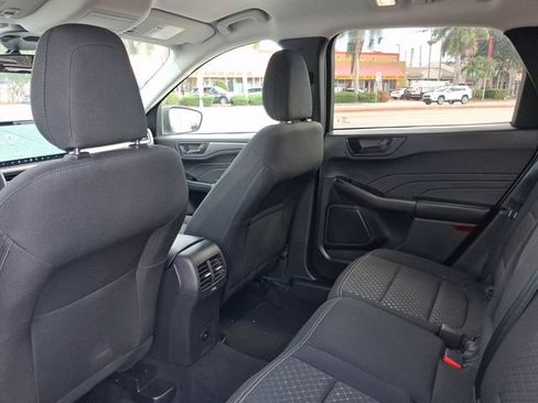 Used 2025 Ford Escape Active w/ Tech Pack #1 FWD image 5