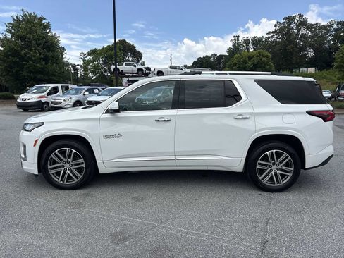 Used 2022 Chevrolet Traverse High Country FWD image 9