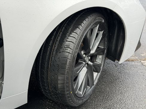 Certified 2024 Toyota Corolla SE image 12