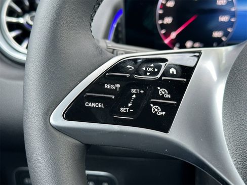 New 2025 Mercedes-Benz GLB 250 4MATIC image 25