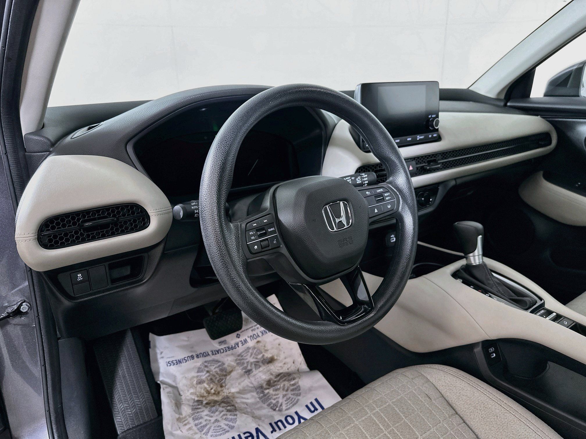 Used 2024 Honda HR-V LX image 9