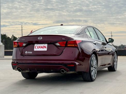Used 2024 Nissan Altima 2.5 SL AWD/4WD image 3