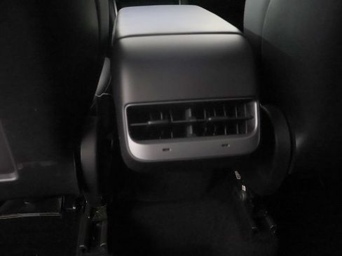Used 2021 Tesla Model Y Performance AWD/4WD image 33