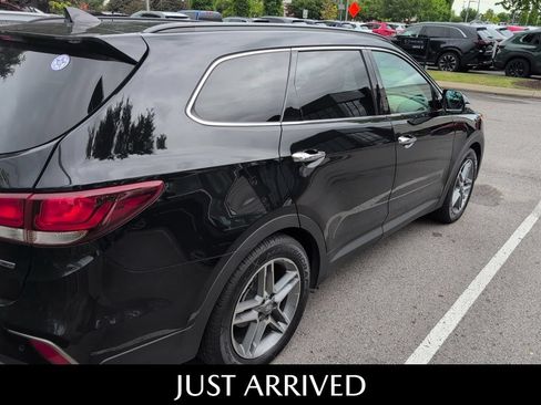 Used 2017 Hyundai Santa Fe FWD w/ Cargo Package image 17