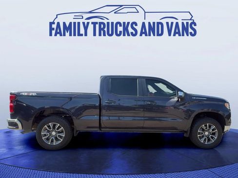Used 2022 Chevrolet Silverado 1500 LT w/ Max Trailering Package AWD/4WD image 6