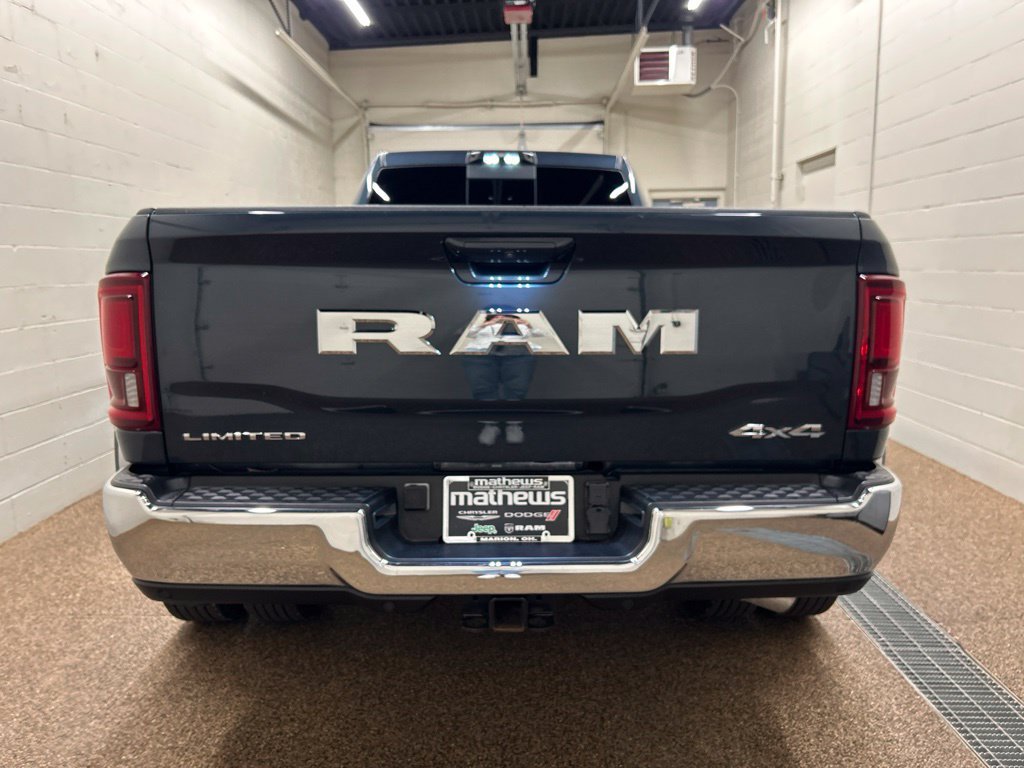 Used 2025 RAM 3500 Limited AWD/4WD image 3