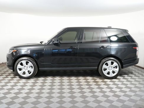 Used 2020 Land Rover Range Rover image 2