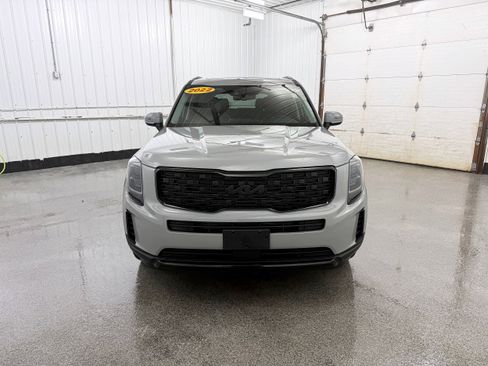 Used 2022 Kia Telluride EX w/ EX Premium Package image 26