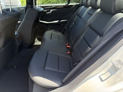 Used 2016 Mercedes-Benz E 350 Sedan w/ Premium Package image 20
