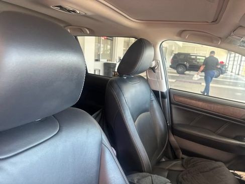 Used 2018 Subaru Outback 2.5i Limited AWD/4WD image 10