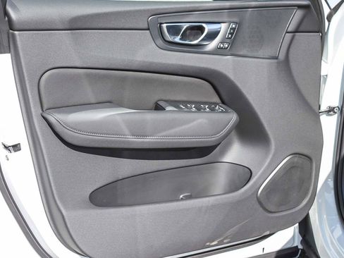 New 2026 Volvo XC60 B5 Core image 23