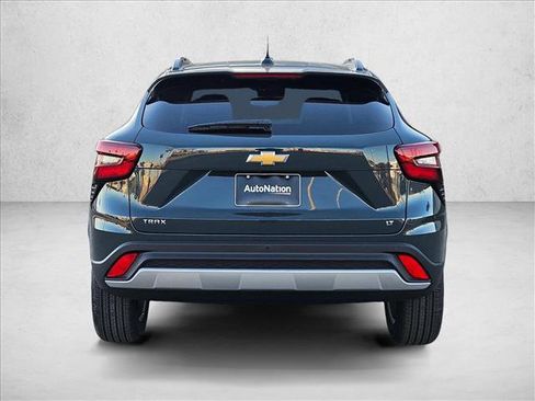 New 2026 Chevrolet Trax LT w/ Driver Confidence Package image 8