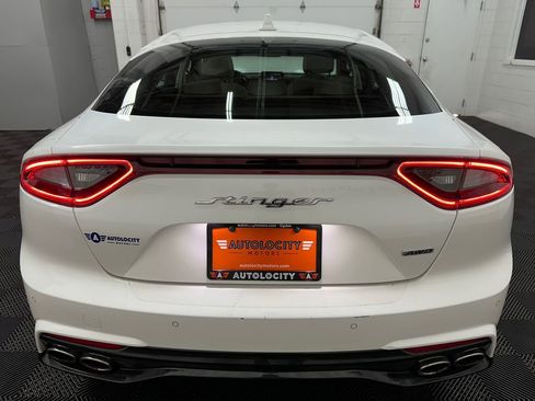 Used 2018 Kia Stinger Premium AWD/4WD image 9