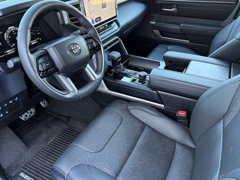 Used 2024 Toyota Sequoia SR5 w/ SR5 Premium Package AWD/4WD image 10