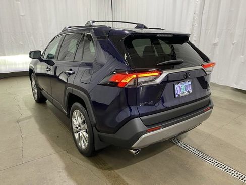 Used 2025 Toyota RAV4 Limited image 5