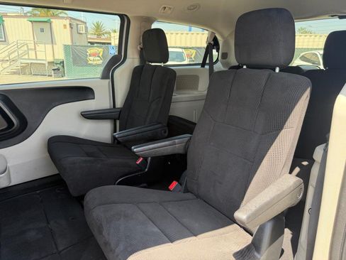 Used 2014 Dodge Grand Caravan SE w/ Quick Order Package 29E SE FWD image 37