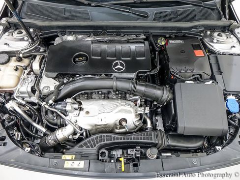 Used 2022 Mercedes-Benz CLA 250 4MATIC w/ Premium Package image 39