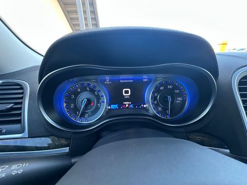 Used 2018 Chrysler 300 Limited w/ Safetytec Plus Group RWD image 25