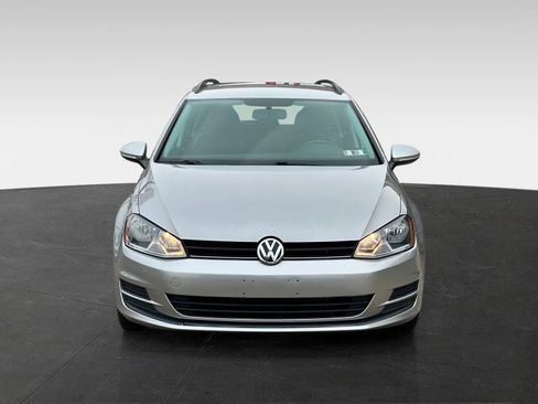 Used 2016 Volkswagen Golf S FWD image 2