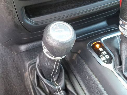 Used 2018 Jeep Wrangler Unlimited Sahara w/ Dual Top Group AWD/4WD image 26