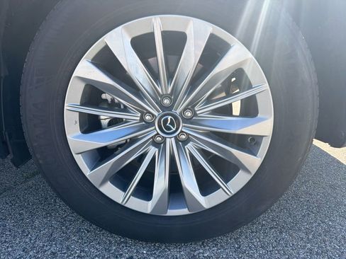 Used 2024 MAZDA CX-90 3.3 Turbo w/ Preferred Plus AWD/4WD image 11