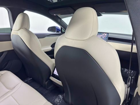 Used 2022 Tesla Model S Plaid image 40