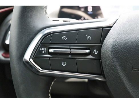Used 2026 Chevrolet Traverse Z71 w/ LPO, Floor Liner Package AWD/4WD image 17
