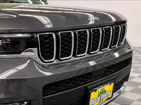 Used 2024 Jeep Grand Cherokee L Limited AWD/4WD image 32