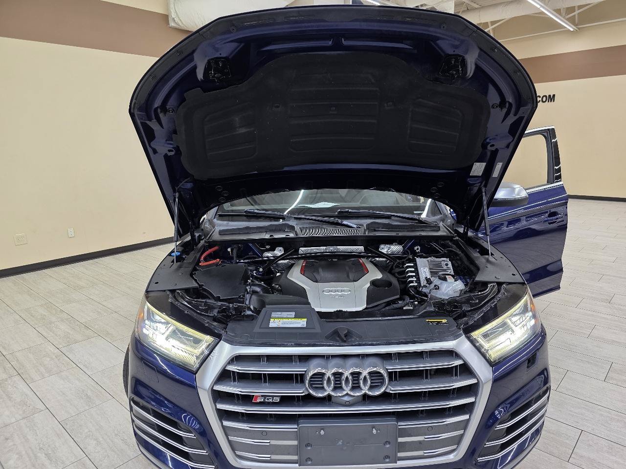 Used 2018 Audi SQ5 Prestige AWD/4WD image 46