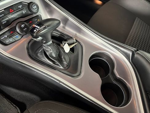 Used 2022 Dodge Challenger GT RWD image 21
