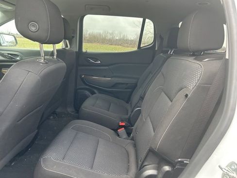 Used 2023 GMC Acadia SLE w/ Driver Convenience Package image 6