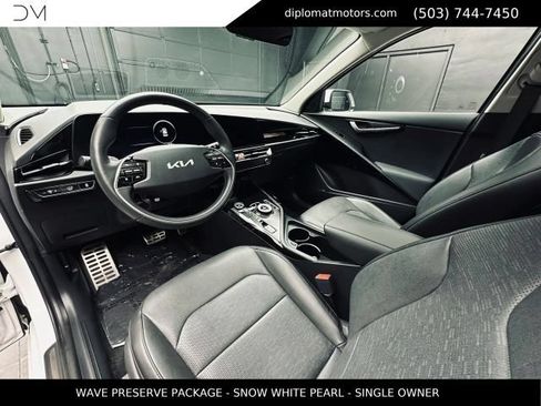 Used 2023 Kia Niro Wave w/ Wave Preserve Package FWD image 17