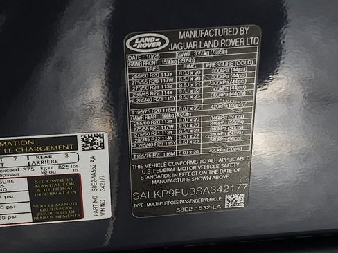 New 2025 Land Rover Range Rover SE image 38