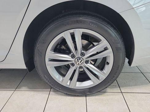 Used 2023 Volkswagen Jetta SE w/ Panoramic Sunroof Package FWD image 47