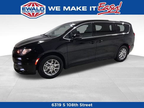 New 2027 Chrysler Pacifica LX FWD image 21