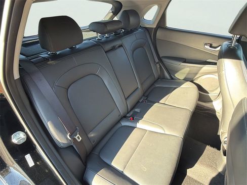 Used 2023 Hyundai Kona Limited image 10